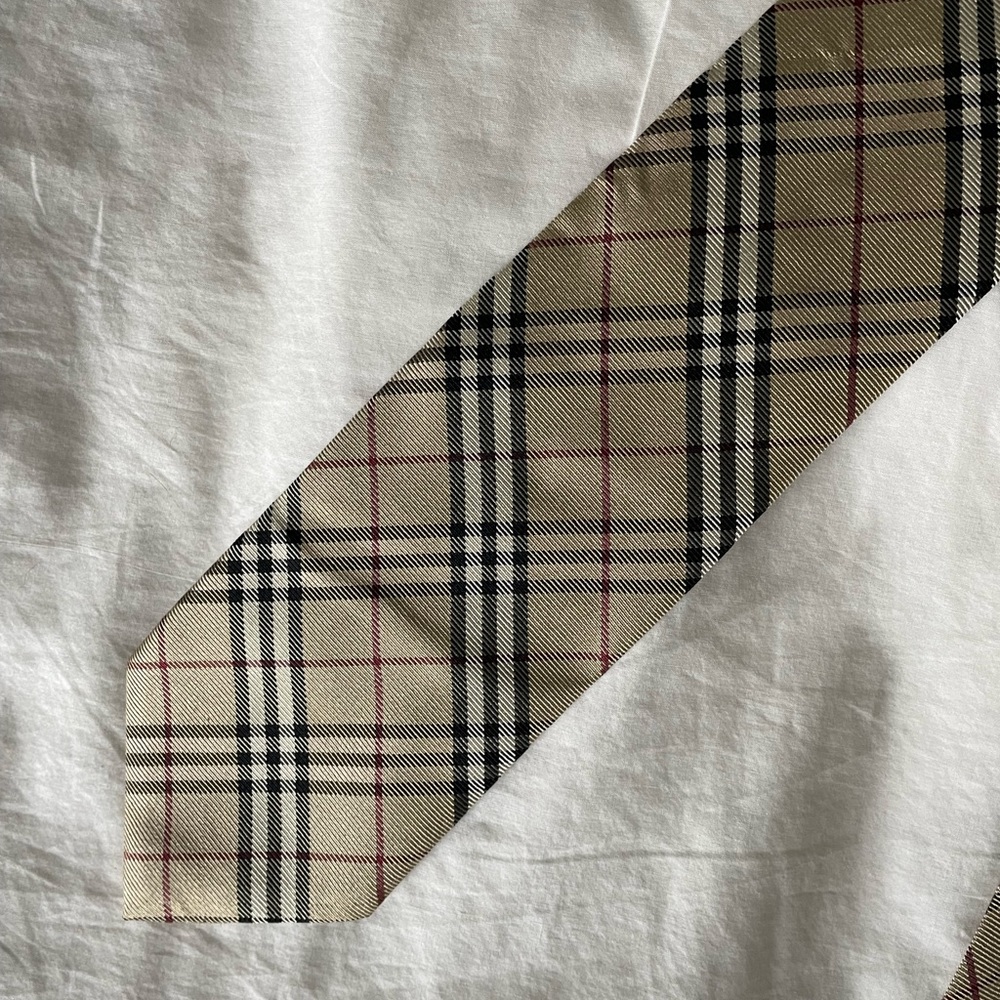 Burberry check silk tie — like new condition - Picture 1 of 4